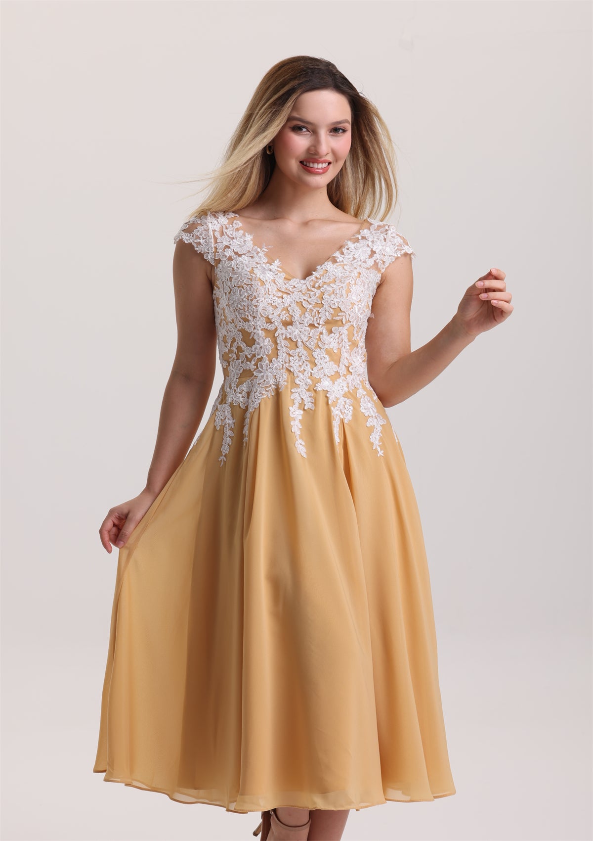 Cap Sleeves V Neck Lace Appliques Mother of The Bride Dress