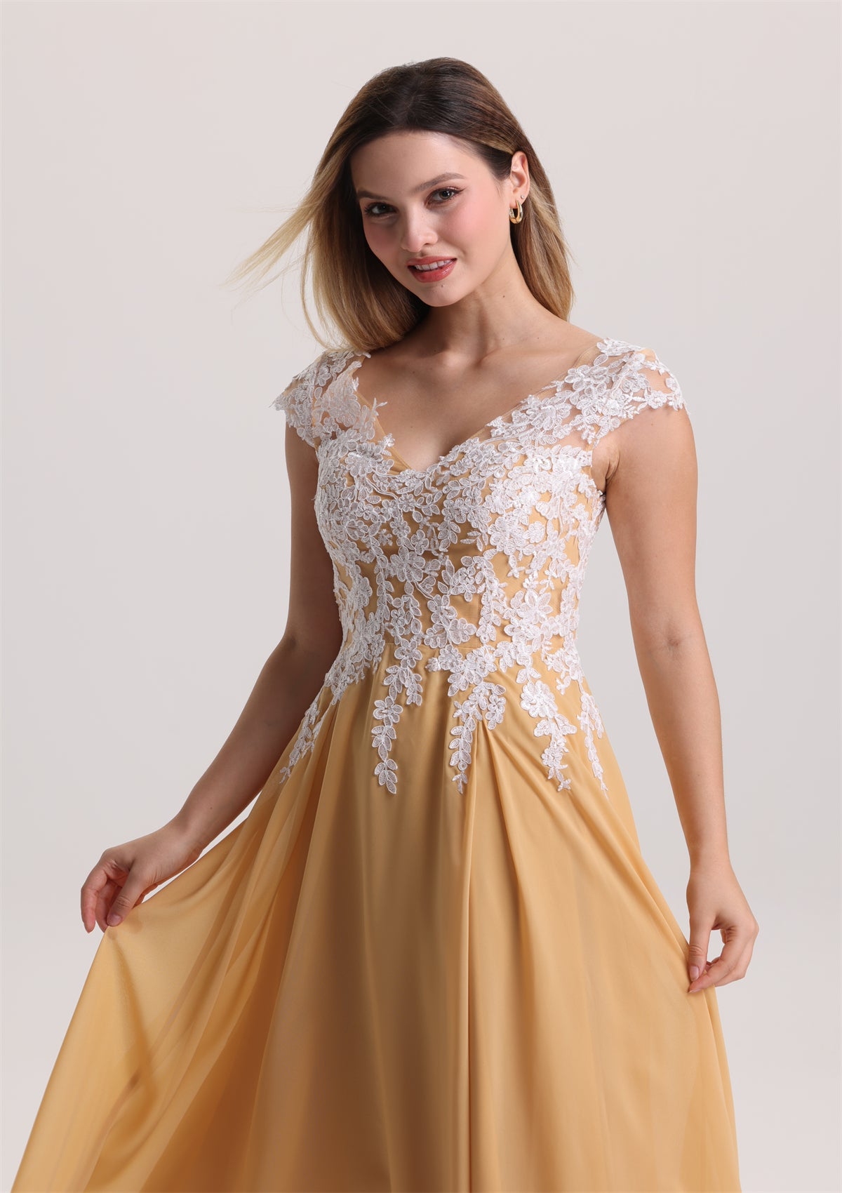 Cap Sleeves V Neck Lace Appliques Mother of The Bride Dress
