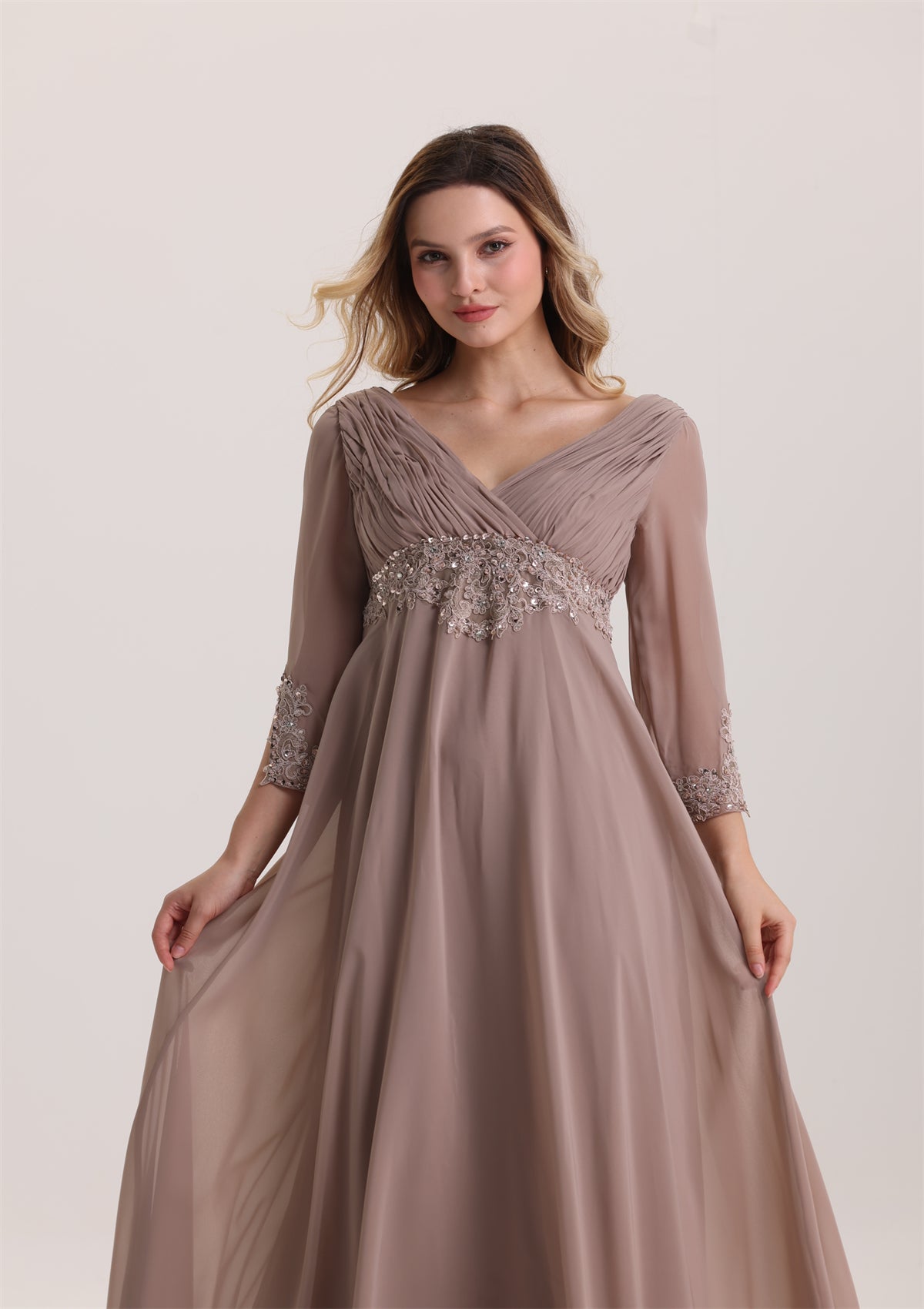 Classic Long Sleeves Applique Waist Mother of The Bride Dress